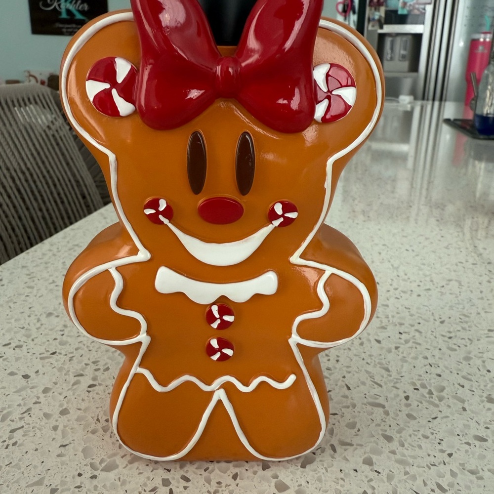 DISNEY Minnie Mouse Christmas Gingerbread Soap Lotion Dispenser With Pump NEW - Picture 2 of 3
